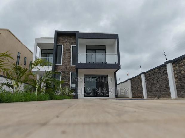 4bdrm House in Community 24, Tema Metropolitan for sale · Photo 1