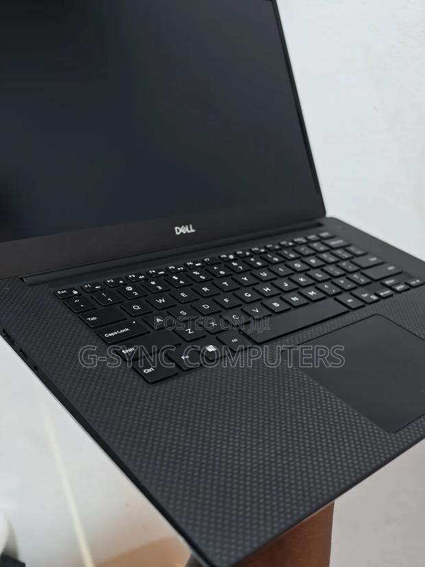 Laptop Dell XPS 15 16GB Intel Core I7 SSD 512GB · Photo 3