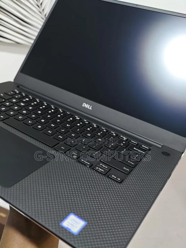 Laptop Dell XPS 15 16GB Intel Core I7 SSD 512GB · Photo 5