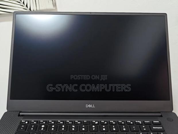 Laptop Dell XPS 15 16GB Intel Core I7 SSD 512GB · Photo 6