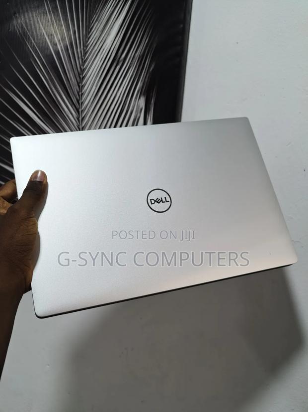 Laptop Dell XPS 15 16GB Intel Core I7 SSD 512GB · Photo 1
