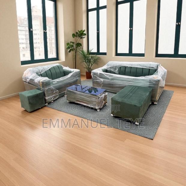 Green Fabric Sofa Set · Photo 2