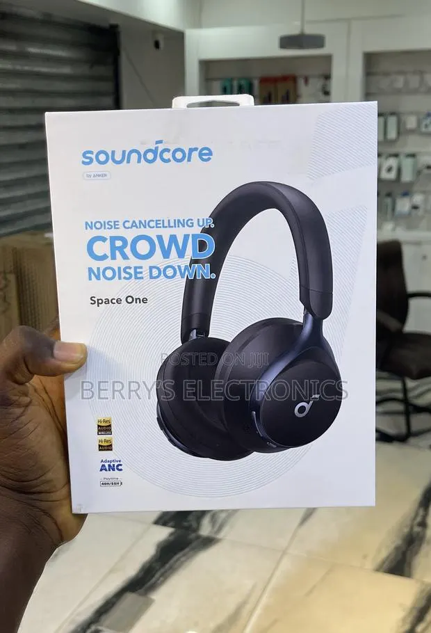 Soundcore Space One · Photo 1