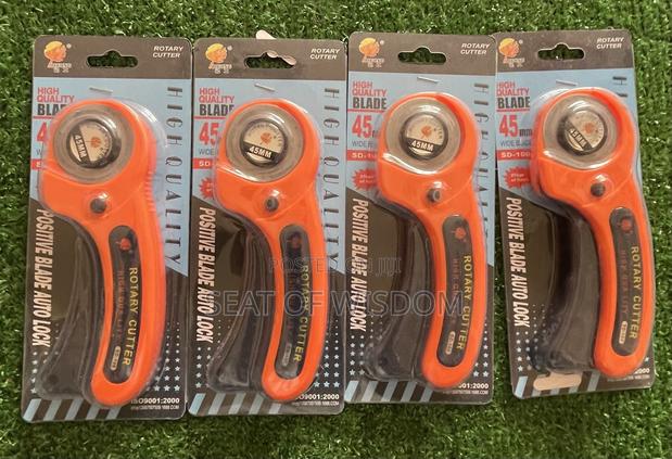 45mm Rotary Cutter · Photo 1