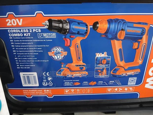 Rechargeable Drill 20v (2 Combo Kits) · Photo 1