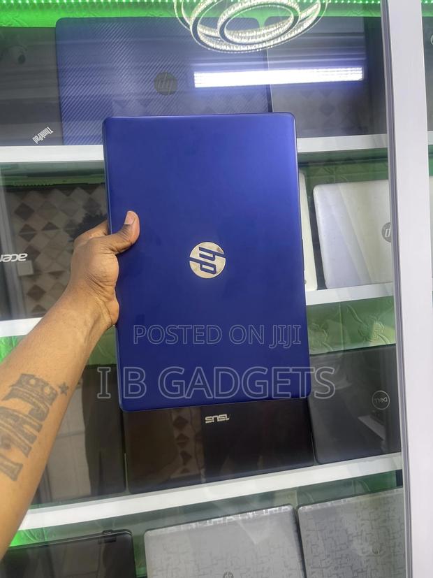 Laptop HP Stream 14 4GB Intel Pentium SSD 60GB · Photo 2