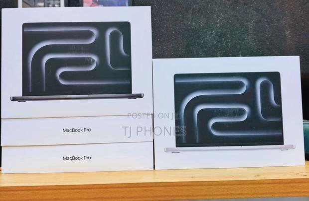 New Laptop Apple MacBook Pro 2024 M4 Max 36GB Apple M4 Max SSD 1T · Photo 1