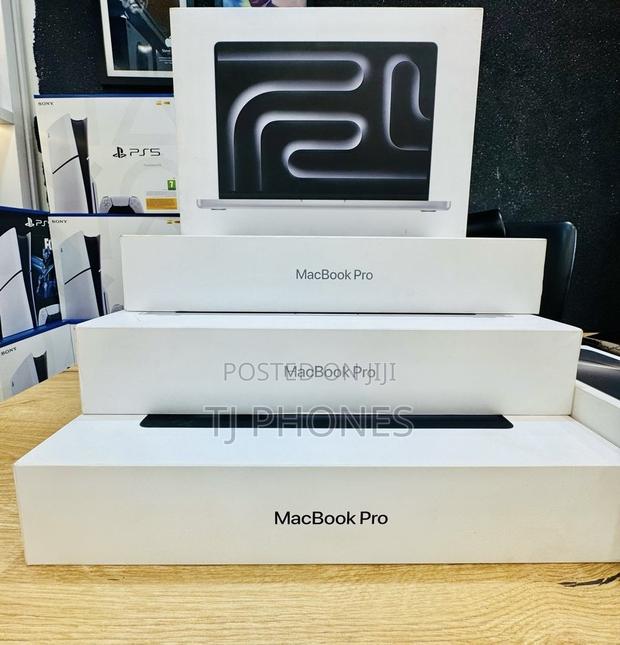 New Laptop Apple MacBook Pro 2024 M4 Max 36GB Apple M4 Max SSD 1T · Photo 2