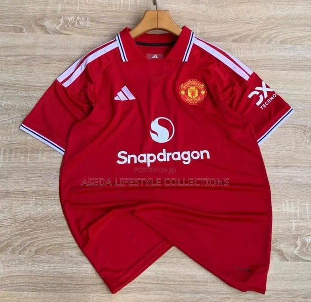 Manchester United Home,away and Third Kit · Photo 1
