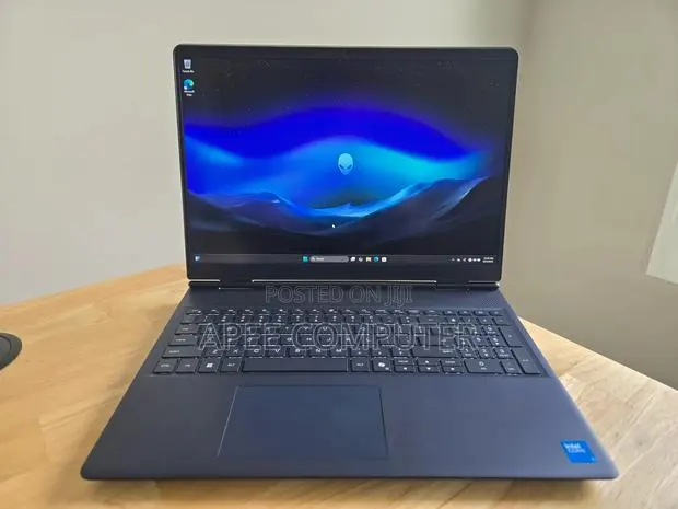 New Laptop Alienware 16 Aurora 16GB Intel Core 7 SSD 1T · Photo 1