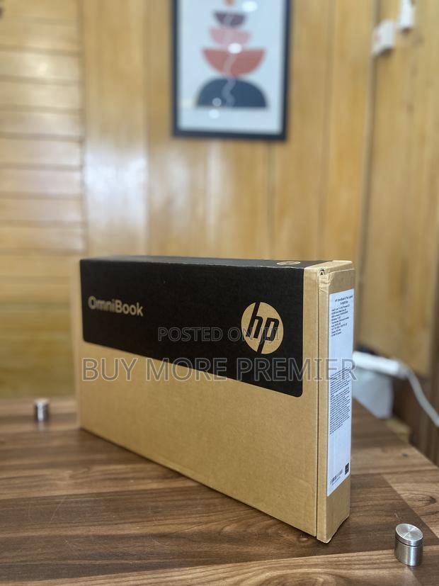 New Laptop HP 8GB Intel Core Ultra 5 SSD 512GB · Photo 3