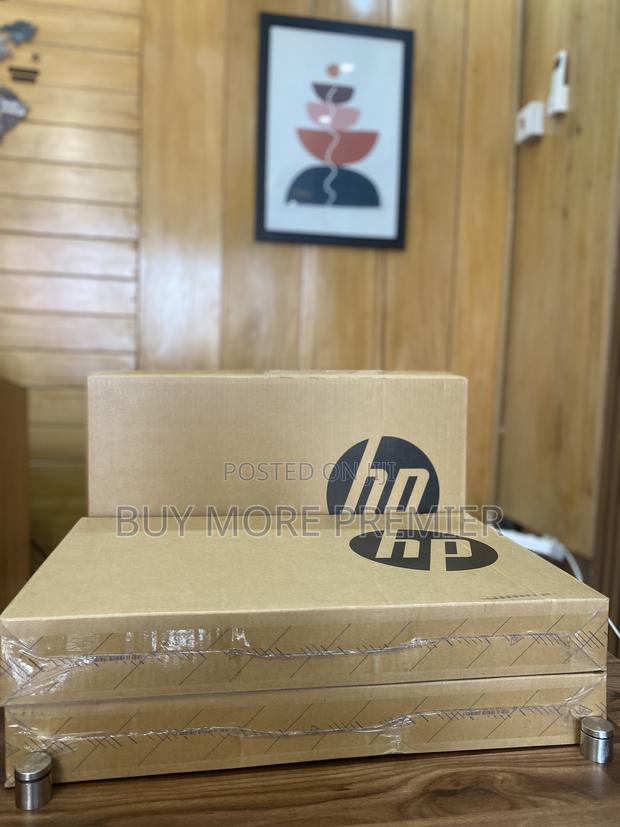 New Laptop HP 15 16GB AMD Ryzen 5 SSD 512GB · Photo 1