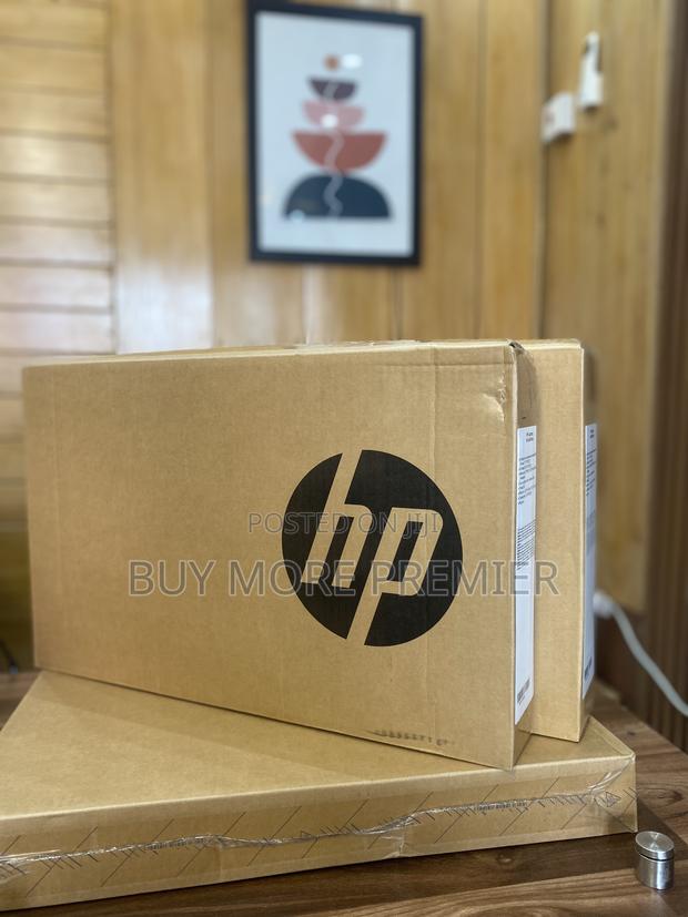 New Laptop HP 15 16GB AMD Ryzen 5 SSD 512GB · Photo 5