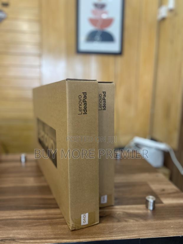 New Laptop Lenovo IdeaPad 1 8GB Intel Celeron SSD 256GB · Photo 2