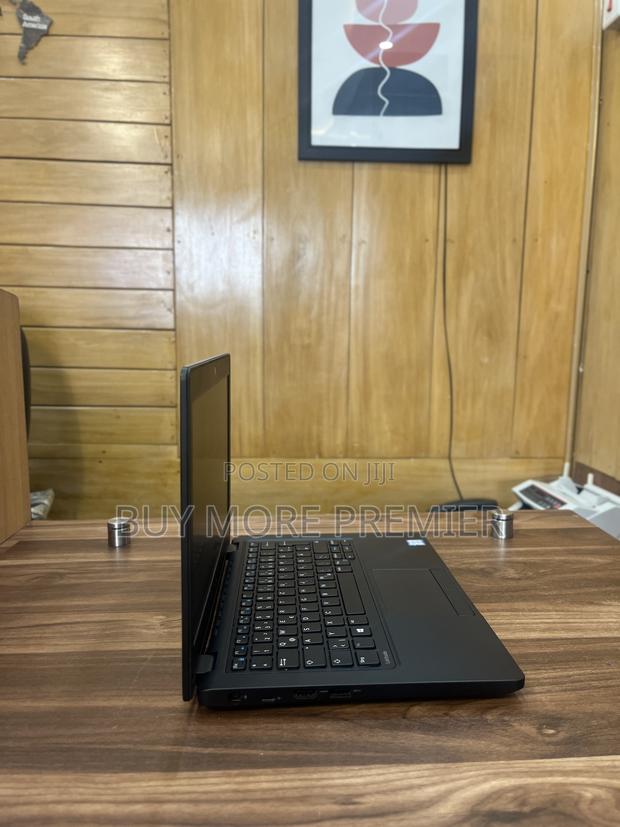 Laptop Dell Latitude 5280 8GB Intel Core I5 SSD 256GB · Photo 1