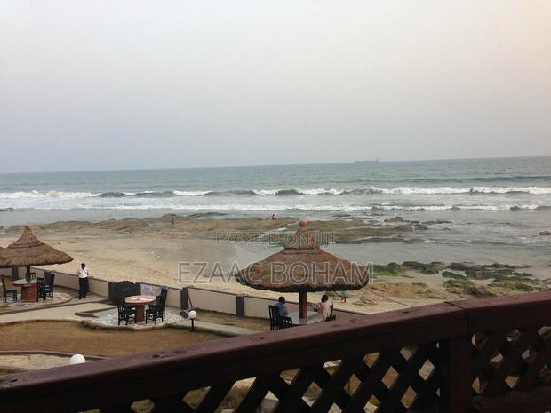 Beach Front Resort for Sale · Photo 1