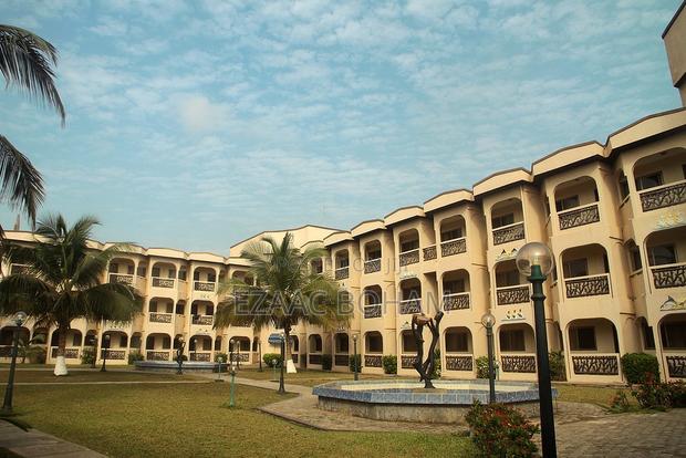 Beach Front Resort for Sale · Photo 7