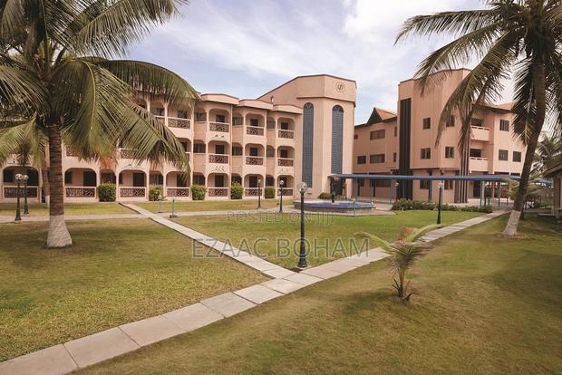 Beach Front Resort for Sale · Photo 5