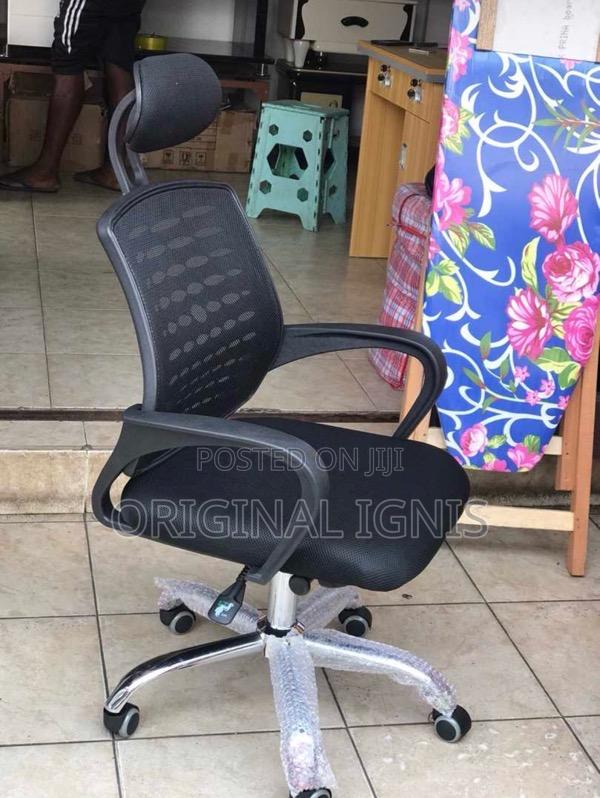Office Chair With Headrest · Photo 1