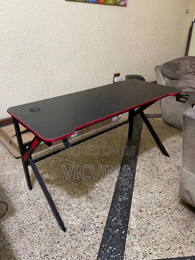Gaming/Studio Desk · Photo 2