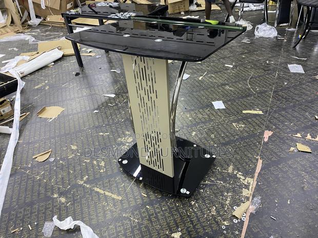 Imported Pulpit ( Glass ) · Photo 1