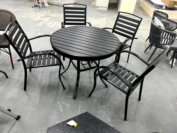 Quality Garden Dining Set · Photo 3