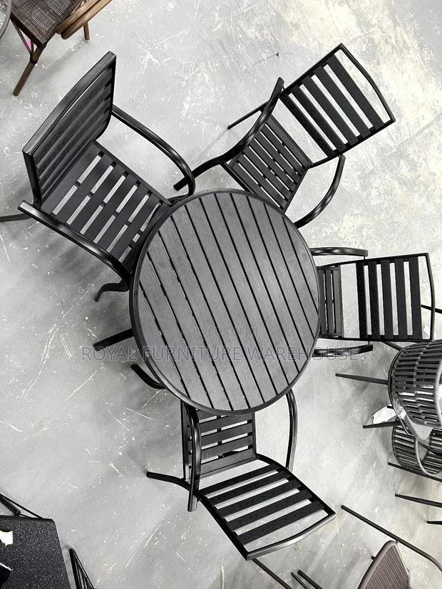 Quality Garden Dining Set · Photo 1