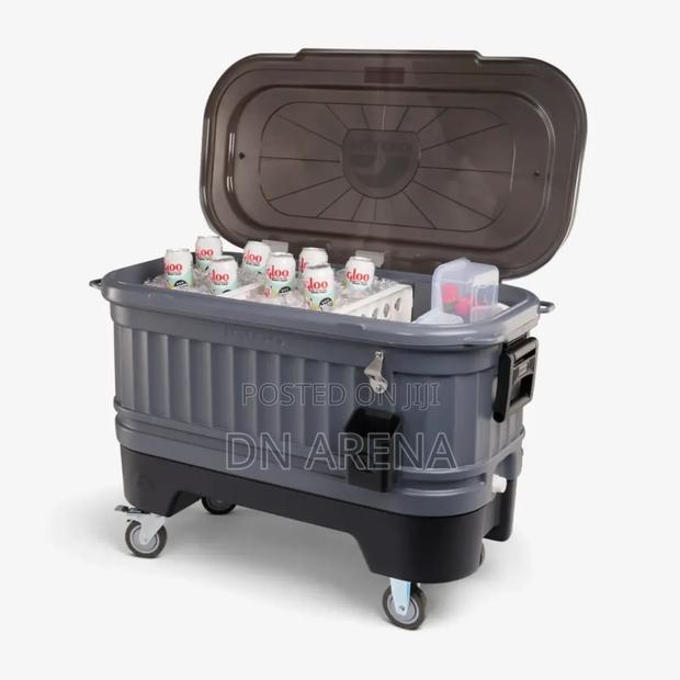 Igloo 198 Can Party Bar Ice Chest Cooler 125 Quart · Photo 2