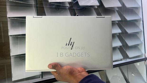 Laptop HP EliteBook 1040 G8 16GB Intel Core i7 SSD 512GB · Photo 3