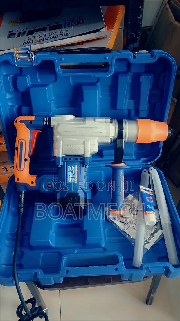 1600w Rotary Hammer · Photo 2
