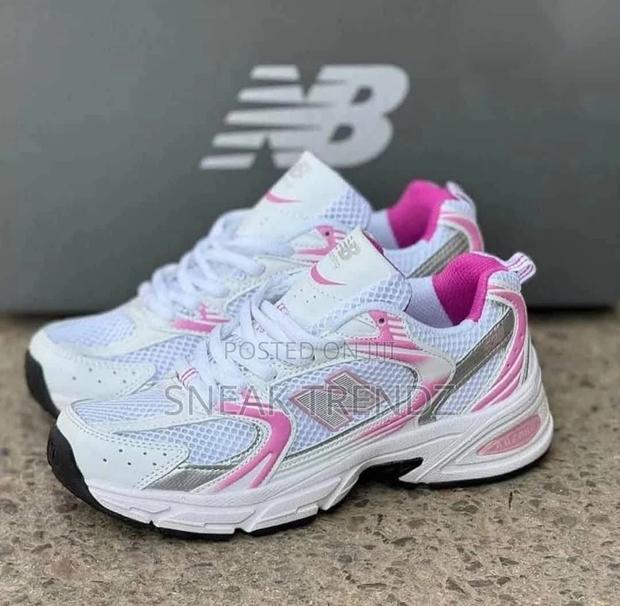 New Balance Nb 530 White Silver and White · Photo 2