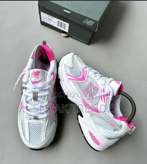 New Balance Nb 530 White Silver and White · Photo 3