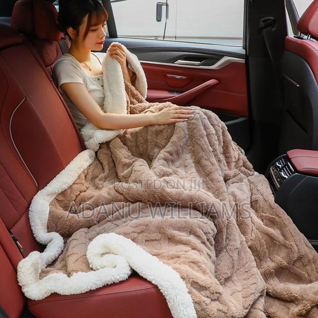 Highly Recommend Double Sided Fleece Flannel Blanket · Photo 2