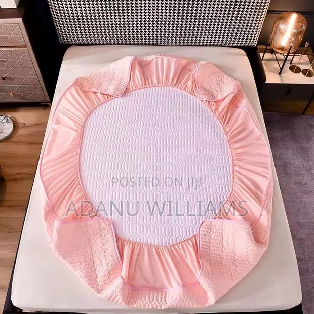 Reliable Waterproof Mattress Protector ( in Other Sizes) · Photo 2