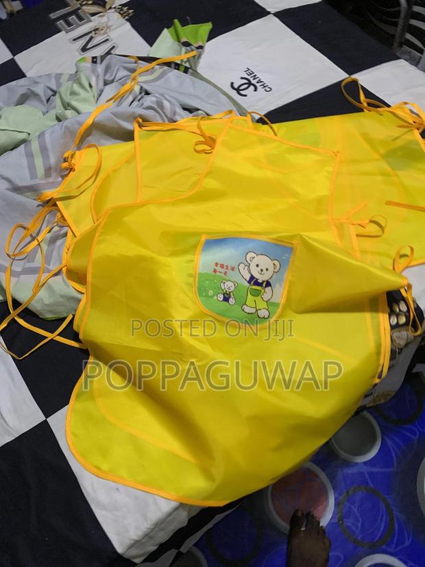 Aprons All Colors · Photo 4