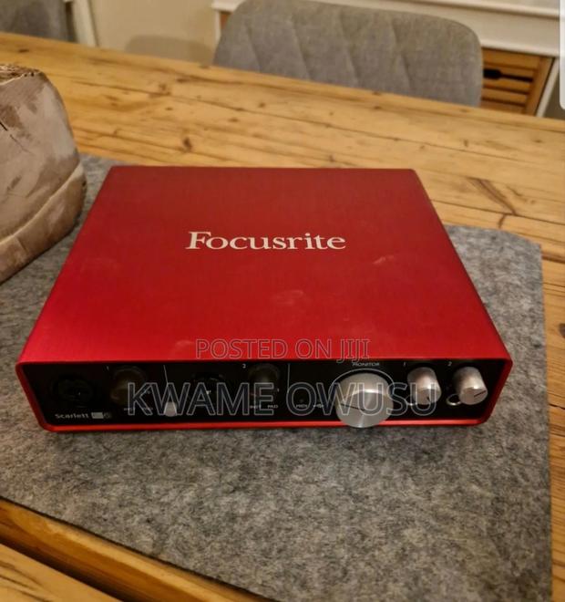 Focusrite Scarlett 6i6 2nd Gen. Soundcard · Photo 2