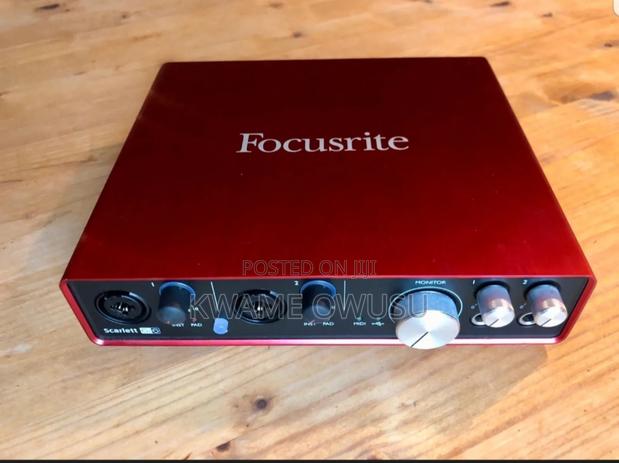 Focusrite Scarlett 6i6 2nd Gen. Soundcard · Photo 3