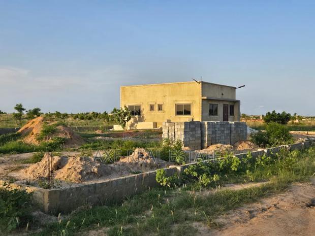 Peace ! Spacious Plots at Prampram Beach Road · Photo 1