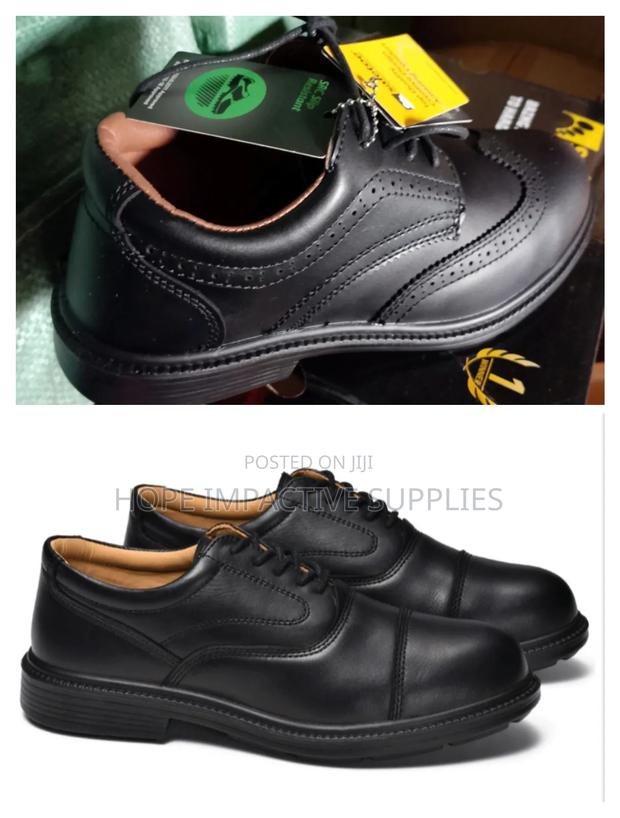 Executive Safetoe Shoe. · Photo 3