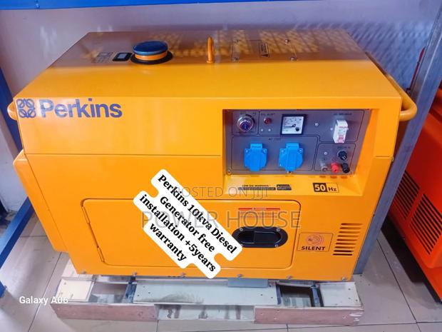 Power Output System Perkins Diesel Generator 10kva Silent · Photo 1