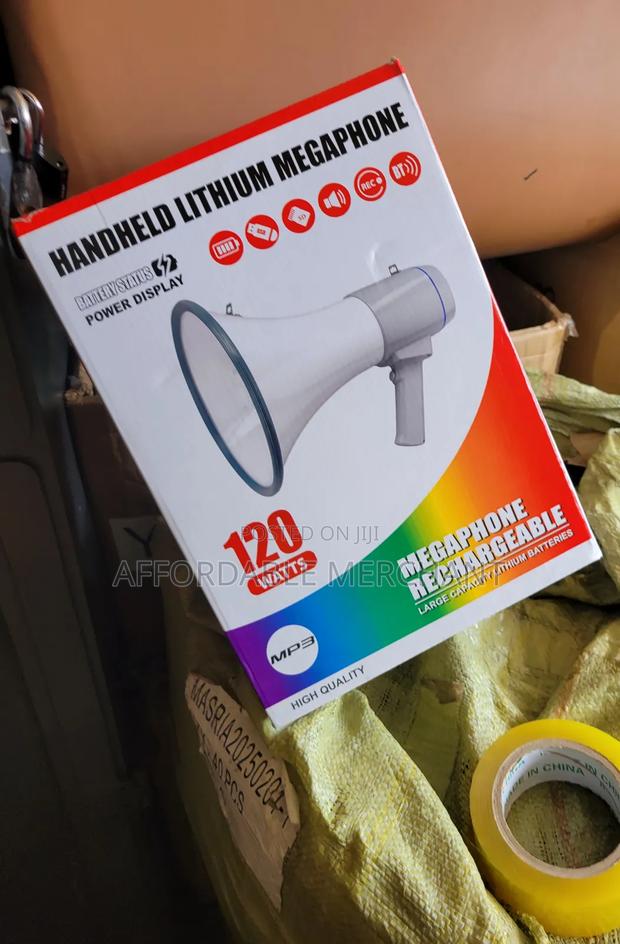 Megaphone Rechargeable Large Capacity Lithium Batteries · Photo 1