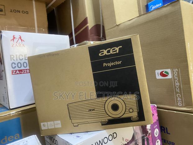 Acer Asv1904 4000lumens Digital Projector · Photo 1