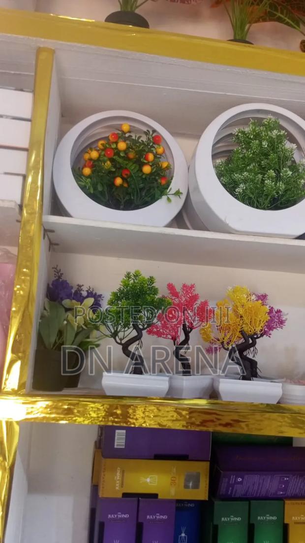 Artificial Flowers for Decor · Photo 5