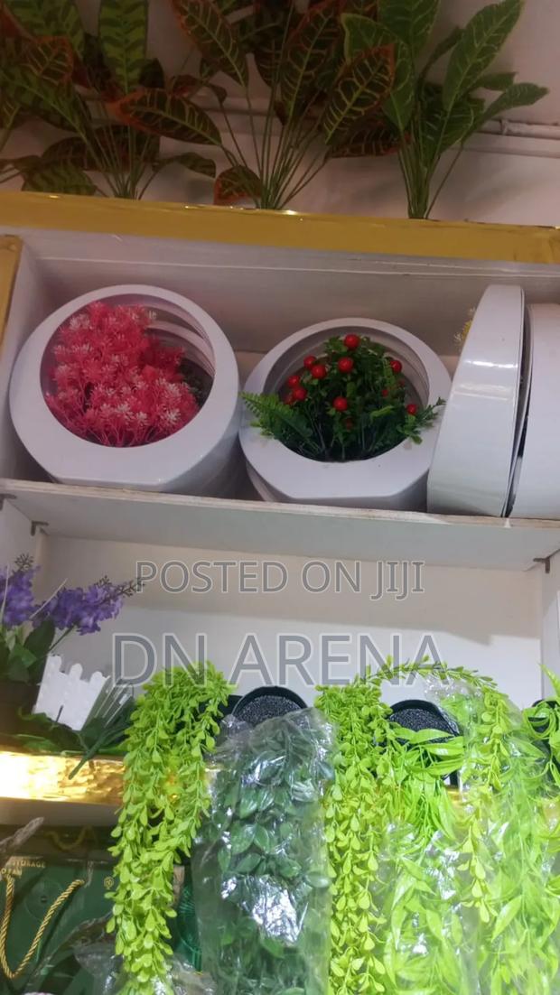 Artificial Flowers for Decor · Photo 6