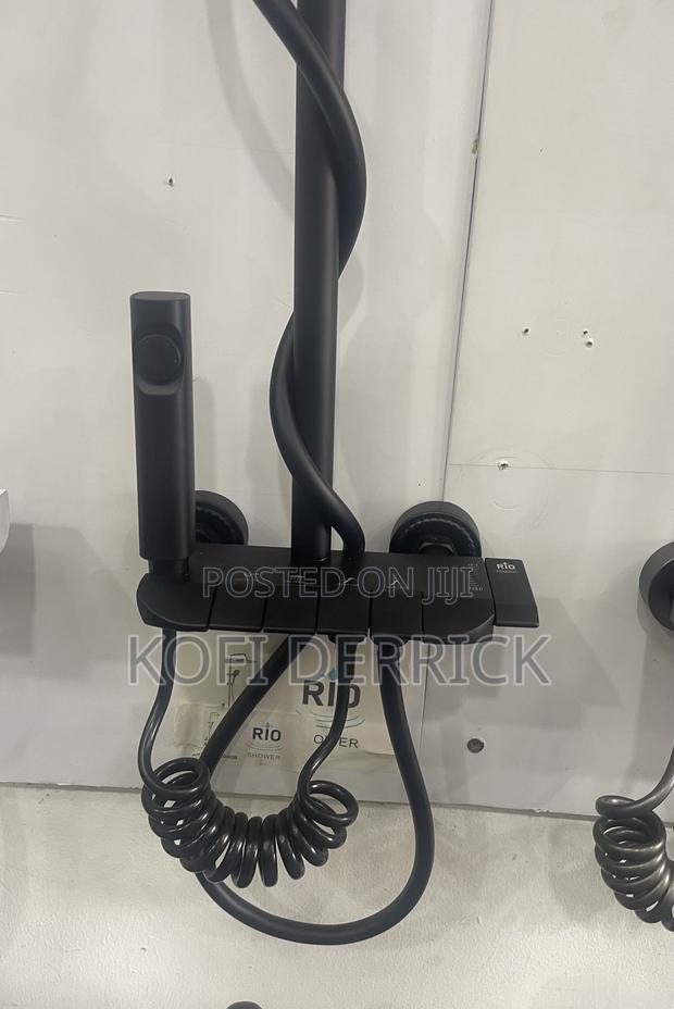4 in 1 Shower Mixer - Piano Shower · Photo 2