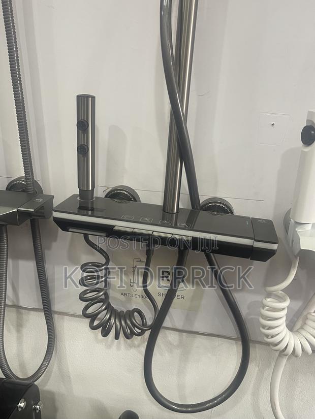 Digital Display Piano Shower Mixer · Photo 2