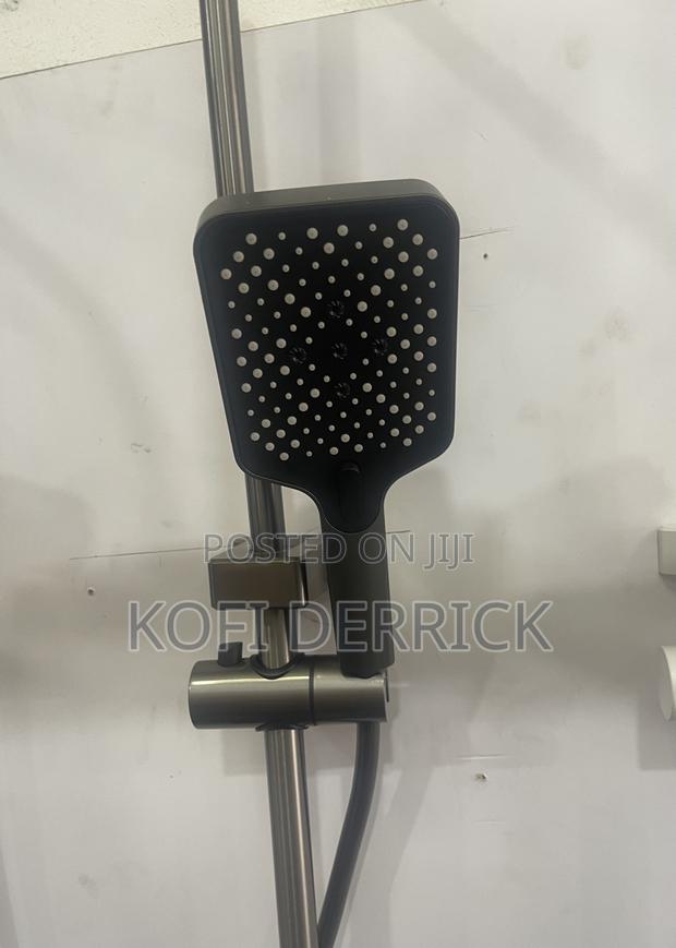 Digital Display Piano Shower Mixer · Photo 3