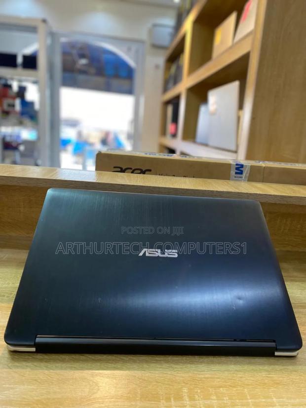 Laptop Asus Transformer Book Flip TP500LA 8GB Intel Core I7 HDD 1T · Photo 1