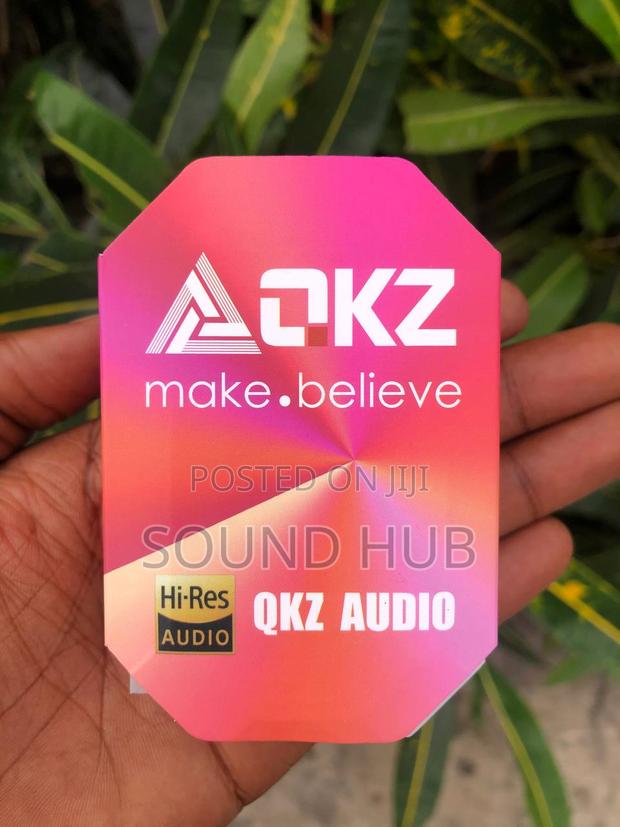 QKZ 3.5mm in-Ear Dynamic Hifi Monitor Earphone With Mic · Photo 4