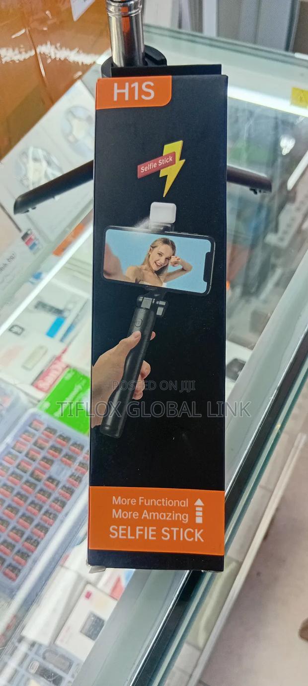 Selfy Stick With Light 1m(Uk) · Photo 8